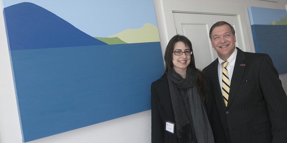 Victoria Febrer recibe el premio presidencial de arte de Stony Brook University